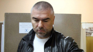 Съдебни „хватки“: Присъдата за 4 г затвор на Марешки „пътува“ вече 10 месеца