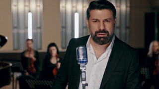 Тони Стораро с вълнуваща балада за стойностните неща в живота