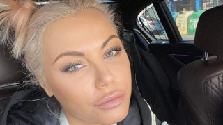 Зрители погнаха Камелия: Ти познаваш ли се като се гледаш в огледалото?! (виж още)