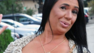 Анита Мейзер в ужас от клетвите по неин адрес (Силиконката отново плюе по България)