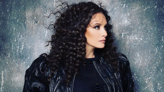 Мариана Попова стана даскал по пеене в Плевен (Певицата напълно се отказа от София)