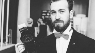 Коронавирус уби фотографът на звездите Алекс Манчев? (Подробности)