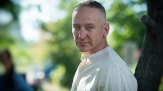 Деян Донков едва не пребил клошар (Всичко за екшъна)