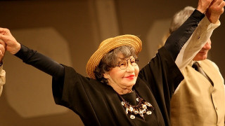 Стоянка Мутафова приживе: Невена Коканова имаше афера с мъжа ми!