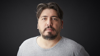 Геро се отчая от театъра, не иска вече да играе на сцена