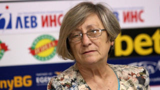 Голямата Нешка Робева разтърси мрежата навръх рождения си ден! (виж тук)