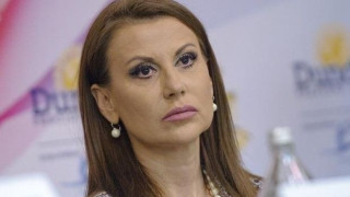 УНИЖЕНИЕ: Никой не очакваше това от Илиана Раева! (виж как я хулят в мрежата + СНИМКИ)