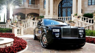 УДАР: Изнесоха шокиращи кадри от палата на Арабаджиеви! (Тънат в лукс и злато - МНОГО СНИМКИ)