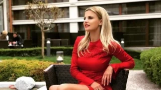 Шарлопов се обръща в гроба: Това ли е Бояна, на която се врече?! (шокът е огромен)