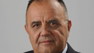 Последно сбогом: Стотици се прощават с големия проф. Божидар Димитров! (МНОГО СНИМКИ от поклонението)