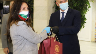 Херо Мустафа поднесе на ген. Мутафчийски голям подарък за Гергьовден!