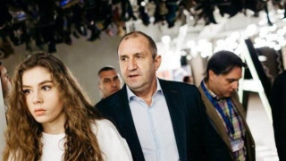 Шок: Щерката на президента Румен Радев се сби! Дарина отнесе звучен шамар (още подробности + СНИМКИ)