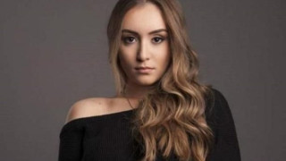 Гневът на Дара Екимова взриви мрежата: Ще се редите на опашки за концерта ми! (виж как щерката на Дими от Сленг сече наред)