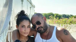 ОГЪН: Щерката на Ванко 1 подпали мрежата! (виж как изглежда 16-годишната Ивана - МНОГО СНИМКИ)