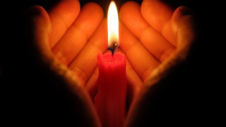 Тази Коледна молитва сбъдва всяко желание! (прочетете я довечера, когато часът удари полунощ)