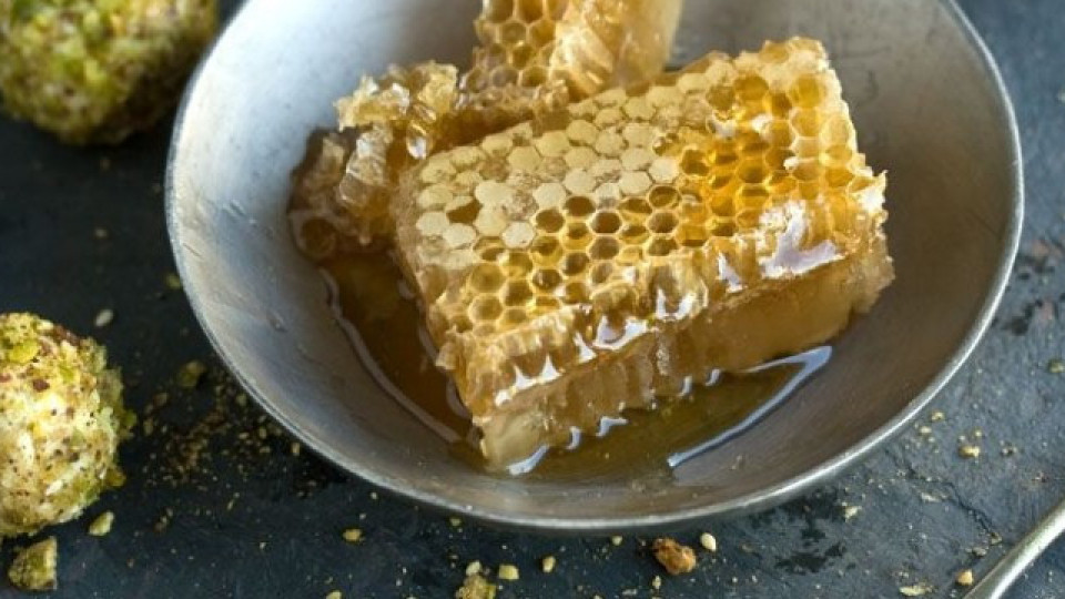 Билкарят дядо Митко на 95: Не купувайте мед, а пита! Тя е 24-часова защита за здравето (жилав и пъргав като козичка)