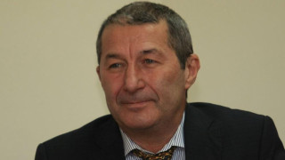 Икономистът Владимир Каролев изригна, както само той умее! (виж тук)