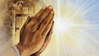 Прочетете я бавно 7 пъти: Тази молитва затваря болестите и нещастията зад 7 ключалки! (запазете я, защото помага)