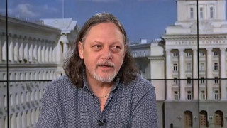 Нидал Алгафари: Мнозина живеят още във времето на социализма!