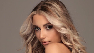 Трагедията на Михаела Маринова я сломи напълно! (19-годишното момиче не спира да плаче)