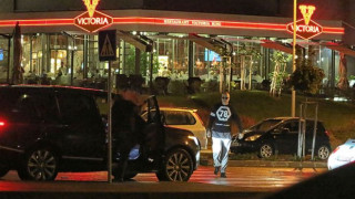 Бомба: Виж къде папараци спипаха Слави Трифонов преди дни! (още подробности)