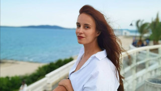 Подигравката на Слави с Радина Кърджилова