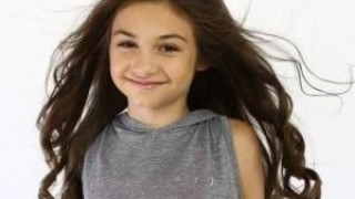 Различна Крисия смая "Шоуто на Слави" с "Лане мое" /ВИДЕО/