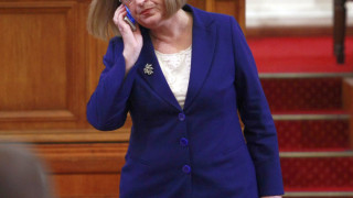 Цачева се бори за титлата "Най-стиснат шеф"