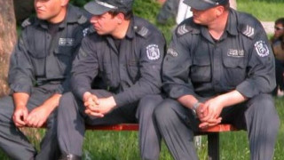 Служителите на МВР се борят за граждански контрол в министерството