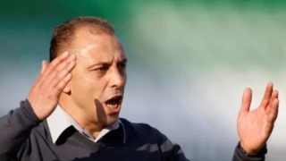 Левски се проваля, Илиан Илиев подава оставка