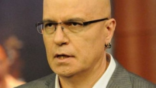 Слави с ново политическо парче: "Мама ви..." (ВИДЕО)