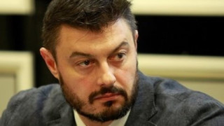 Бареков катастрофира тежко!