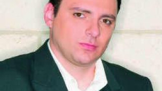 Стотици изпратиха фолк певеца Дуле! (СНИМКИ)