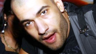 Диджей вилня в дискотека с резачка за дърва! (ВИДЕО)