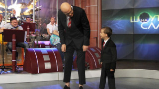 Вижте как г-н Андреев смая Слави Трифонов!