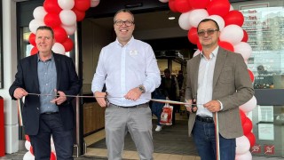 Kaufland България официално откри 2 модернизирани хипермаркета в Пловдив