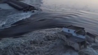 Експертите алармират за истинска еко катастрофа във водите на язовир "Нова Каховка"