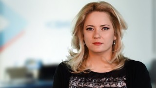 Бомба: Лора Крумова аут от Нова ТВ?! (СНИМКИ)