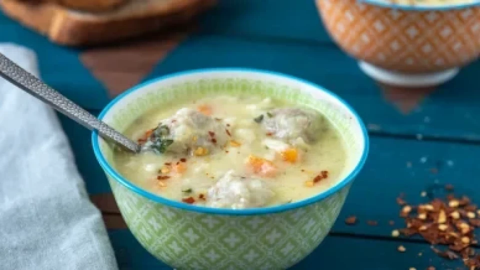 Тази благинка се харесва на всички: Лесна рецепта за ароматна супа топчета, тайната е в...