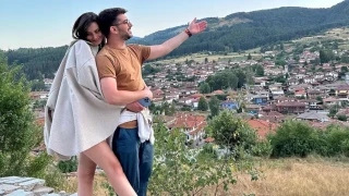 Бебе на път? Ивелина Чоева крие коремче, Кадиев сияе от щастие