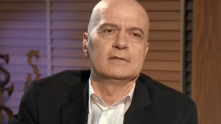БОМБА!! Фаворитка от „Мюзик Айдъл“ е новата на Слави Трифонов! (мацката плени Дългия – СНИМКИ)