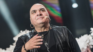 Никой не знае какво му е: Фънки едва ходи, обикаля по болници, но без промяна! (вече едва издържа – ВИЖ ТУК)