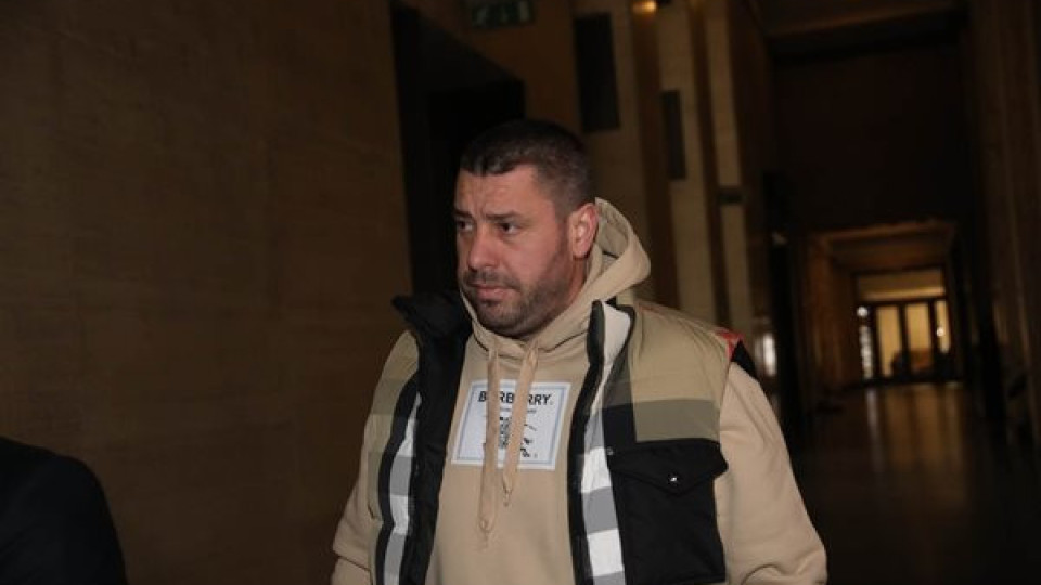 На вниманието на КАТ: Миро Дзвера продава „удавени“ и опасни коли