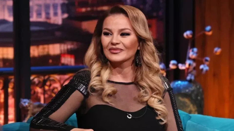 Мъките на ангелогласната Десислава свършиха!