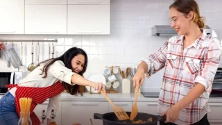 Готви с любимия за големия кеш: Новото шоу на Би Ти Ви подпали феновете!