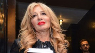 Муки получи предложение за брак – кандидат-женихът паднал на колене