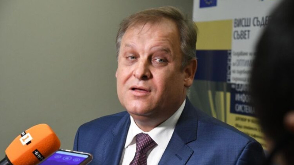 Георги Чолаков и главсекът на ВАС с „бонус“ 3 млн. лева за неработещ софтуер