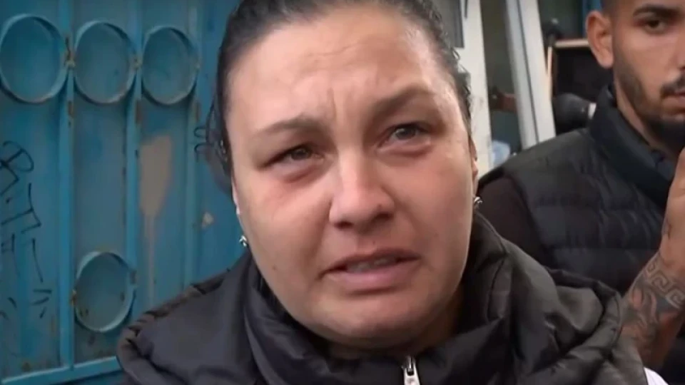 Лилия Асенова – баба на убития в мола Краси: За нас вече слънце няма, нашето слънце угасна Лилия Асенова – баба на убития в мола Краси: За нас вече слънце няма, нашето слънце угасна