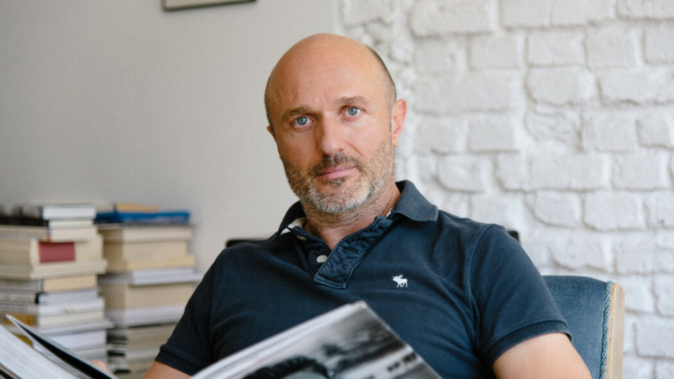 Жоро Тошев критикува остро бившите си колеги: Телевизията е потънала в конформизъм! Жоро Тошев критикува остро бившите си колеги: Телевизията е потънала в конформизъм!