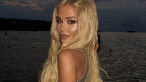 Сладураната на поп фолка Лидия показа младата си майка Кристина: Приличат ли си двете? (СНИМКИ край морето)